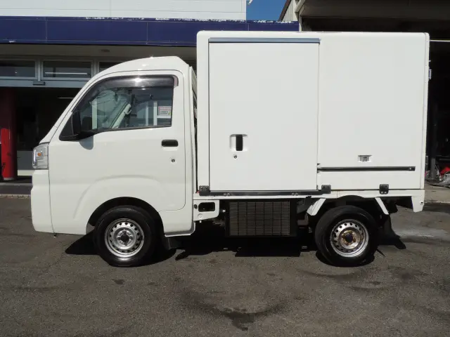 ダイハツ ハイゼットトラック EBD-S500P(2WD)の写真21