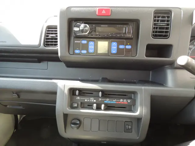 ダイハツ ハイゼットトラック EBD-S500P(2WD)の写真30