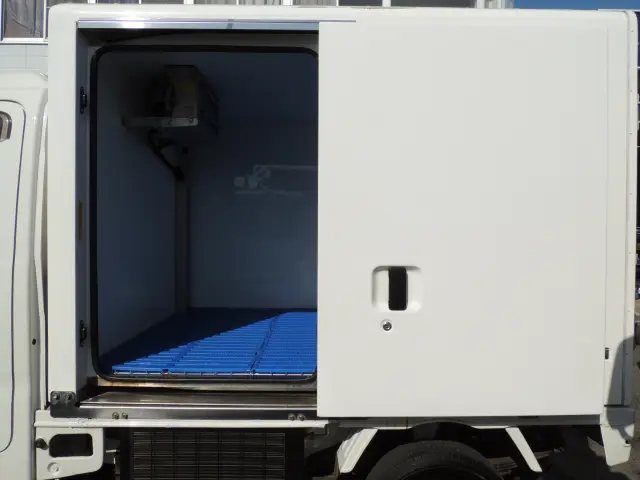 ダイハツ ハイゼットトラック EBD-S500P(2WD)の写真41