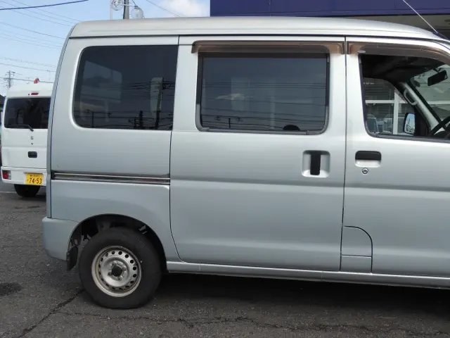 ダイハツ ハイゼットバン LE-S320V(2WD)の写真7