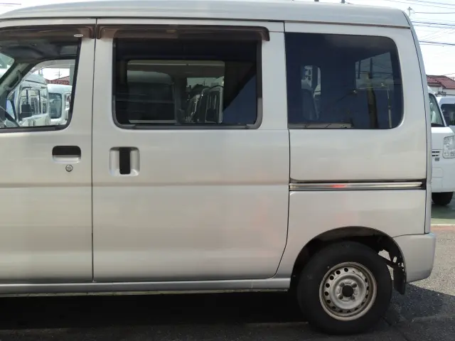 ダイハツ ハイゼットバン LE-S320V(2WD)の写真14