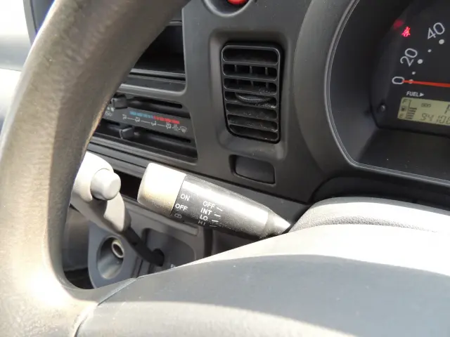 ダイハツ ハイゼットバン LE-S320V(2WD)の写真39