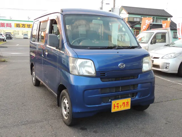 ダイハツ ハイゼットバン EBD-S331V(4WD)の写真3