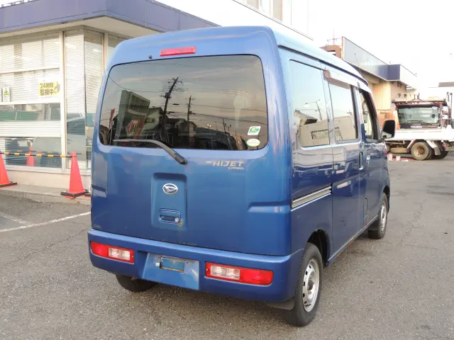 ダイハツ ハイゼットバン EBD-S331V(4WD)の写真7