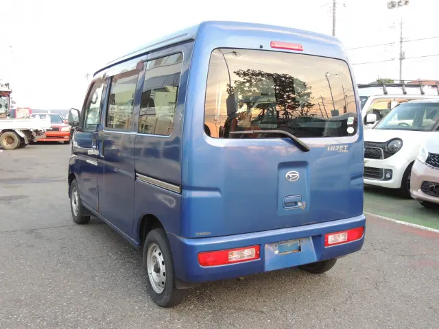 ダイハツ ハイゼットバン EBD-S331V(4WD)の写真9