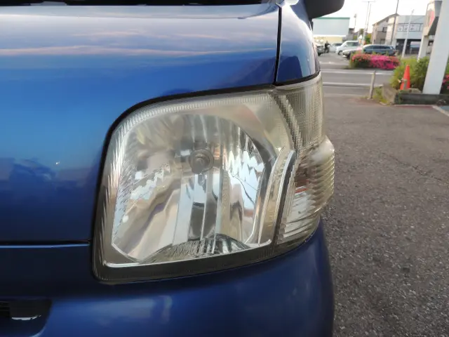 ダイハツ ハイゼットバン EBD-S331V(4WD)の写真14