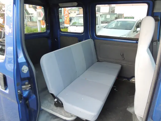 ダイハツ ハイゼットバン EBD-S331V(4WD)の写真23