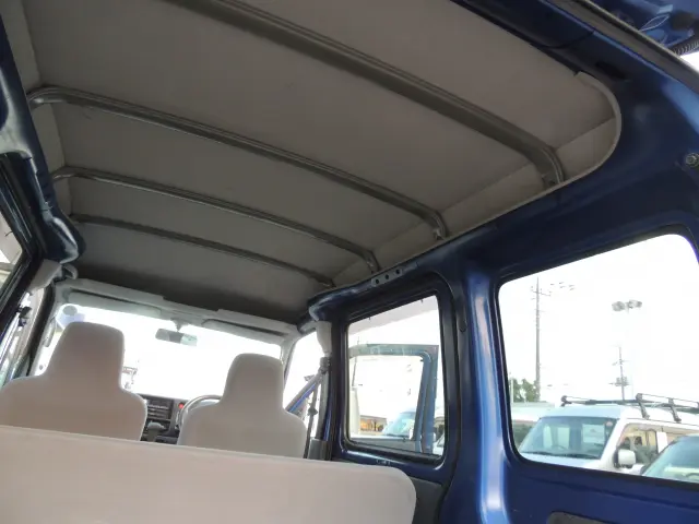 ダイハツ ハイゼットバン EBD-S331V(4WD)の写真26