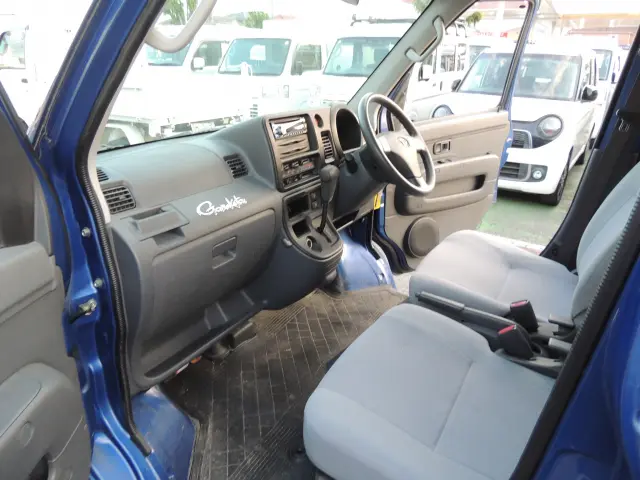 ダイハツ ハイゼットバン EBD-S331V(4WD)の写真30