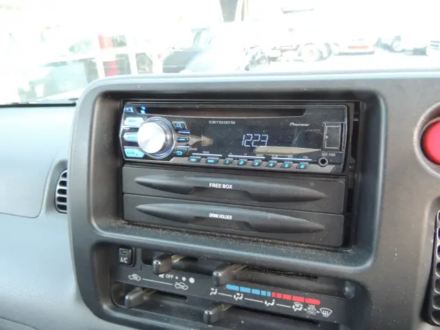 ダイハツ ハイゼットバン EBD-S331V(4WD)の写真38