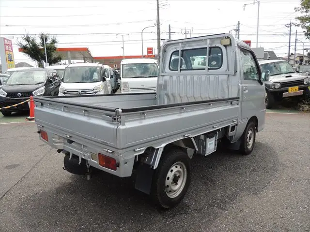 ダイハツ ハイゼットトラック EBD-S201P(2WD)の写真8