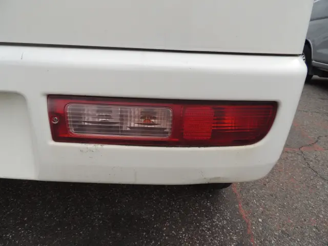 ダイハツ ハイゼットバン EBD-S331V(4WD)の写真12