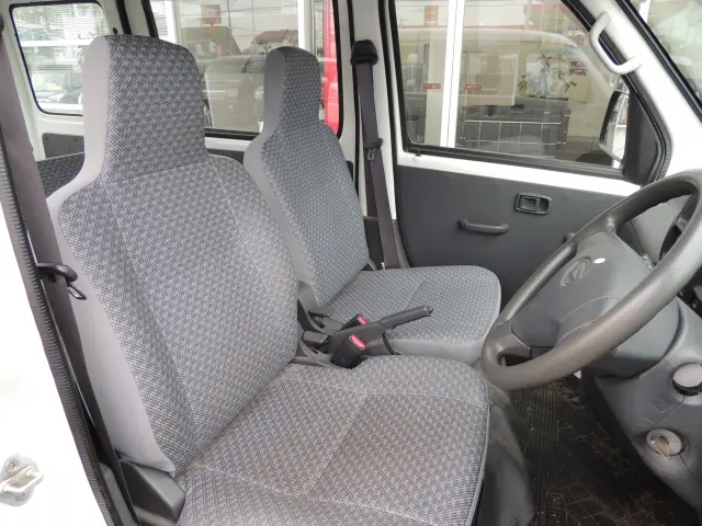 ダイハツ ハイゼットバン EBD-S331V(4WD)の写真15