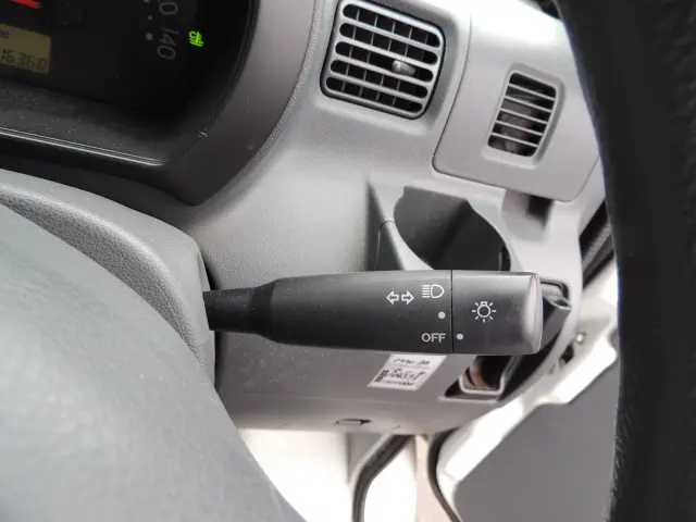 ダイハツ ハイゼットバン EBD-S331V(4WD)の写真25