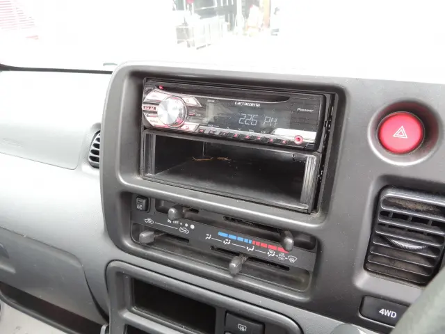 ダイハツ ハイゼットバン EBD-S331V(4WD)の写真28
