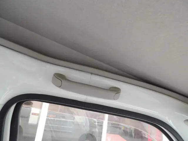 ダイハツ ハイゼットバン EBD-S331V(4WD)の写真37