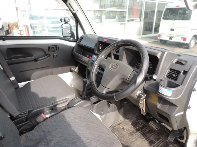 ダイハツ ハイゼットトラック EBD-S500P(2WD)の写真29
