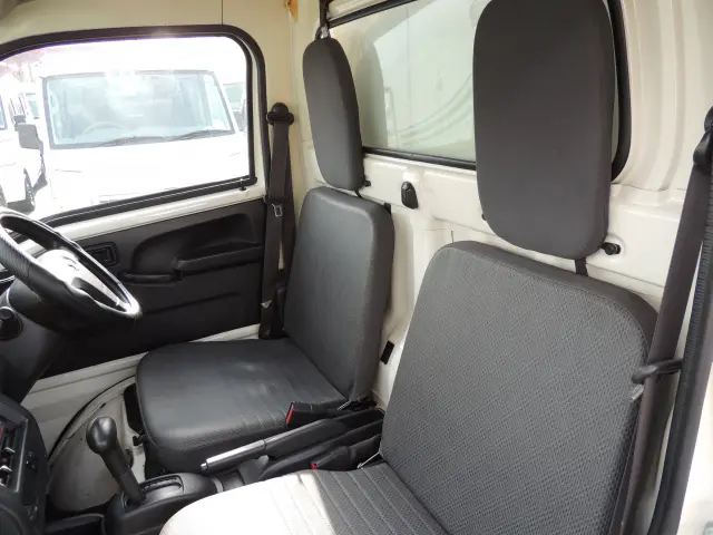 ダイハツ ハイゼットトラック EBD-S500P(2WD)の写真48