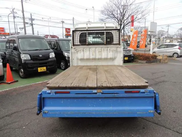 ダイハツ ハイゼットトラック EBD-S500P(2WD)の写真13