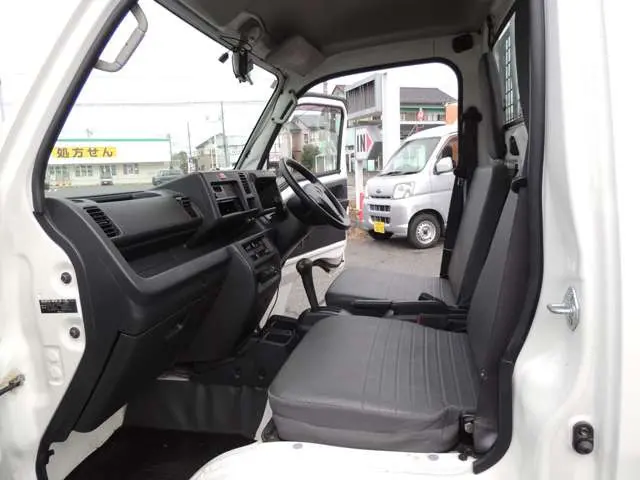 ダイハツ ハイゼットトラック EBD-S500P(2WD)の写真30