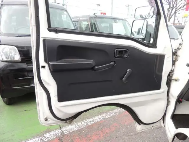 ダイハツ ハイゼットトラック EBD-S500P(2WD)の写真32