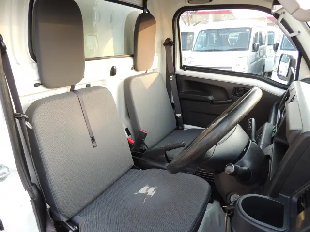 ダイハツ ハイゼットトラック EBD-S500P(2WD)の写真18