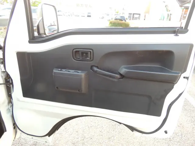 ダイハツ ハイゼットトラック EBD-S500P(2WD)の写真19