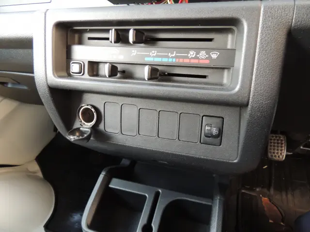 ダイハツ ハイゼットトラック EBD-S500P(2WD)の写真30