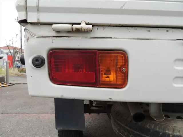 ダイハツ ハイゼットトラック EBD-S201P(2WD)の写真15