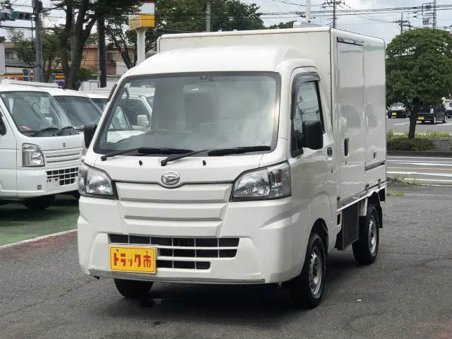ダイハツ ハイゼットトラック EBD-S500P(2WD)の写真1