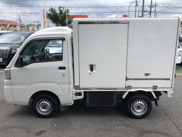 ダイハツ ハイゼットトラック EBD-S500P(2WD)の写真11