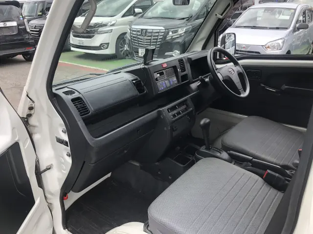 ダイハツ ハイゼットトラック EBD-S500P(2WD)の写真25