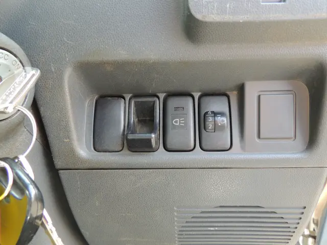 ダイハツ ハイゼットトラック EBD-S211P(4WD)の写真25