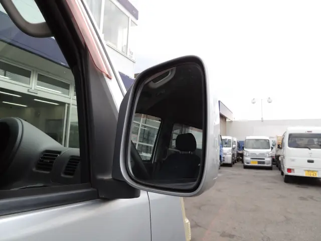 ダイハツ ハイゼットバン EBD-S321V(2WD)の写真5