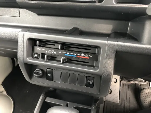 ダイハツ ハイゼットトラック EBD-S510P(4WD)の写真35