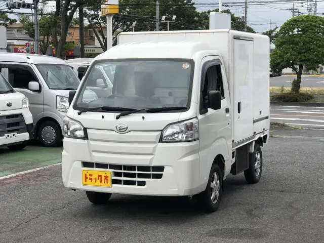 ダイハツ ハイゼットトラック EBD-S500P(2WD)の写真1