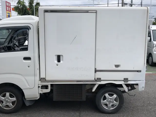 ダイハツ ハイゼットトラック EBD-S500P(2WD)の写真14