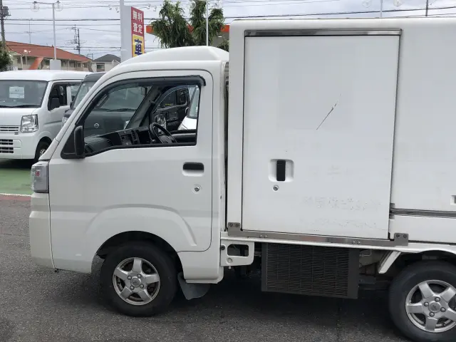 ダイハツ ハイゼットトラック EBD-S500P(2WD)の写真15