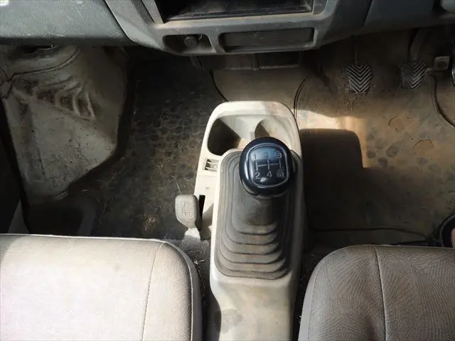 日産 クリッパートラック GBD-U72T(4WD)の写真46