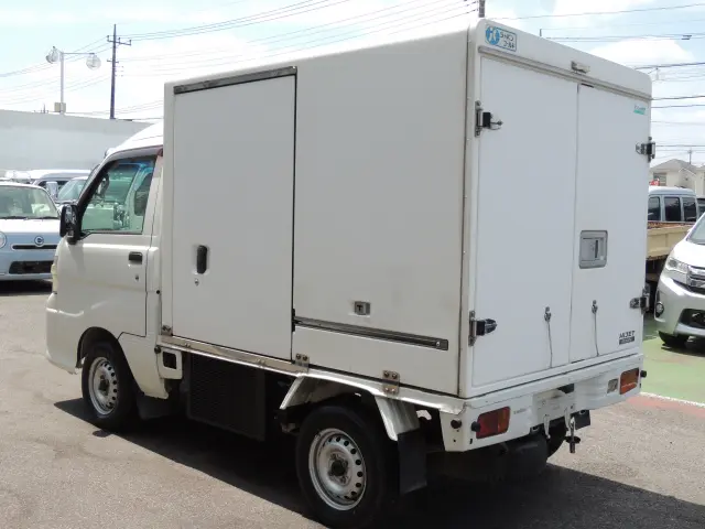 ダイハツ ハイゼットトラック EBD-S201P(2WD)の写真10
