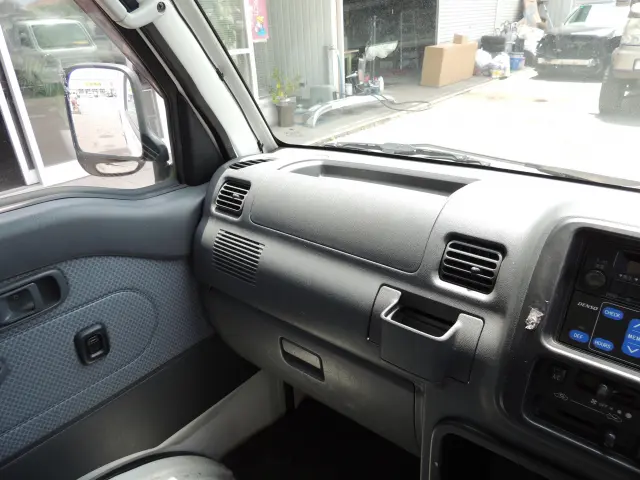 ダイハツ ハイゼットトラック EBD-S201P(2WD)の写真32