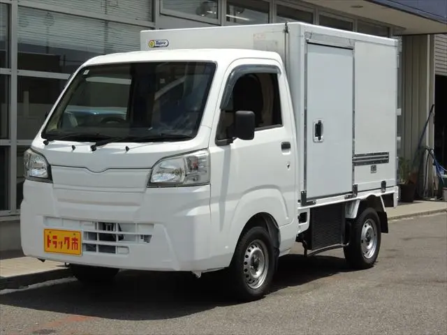 ダイハツ ハイゼットトラック EBD-S500P(2WD)の写真1