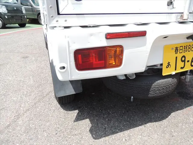 ダイハツ ハイゼットトラック EBD-S500P(2WD)の写真13