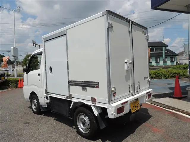 ダイハツ ハイゼットトラック EBD-S500P(2WD)の写真21