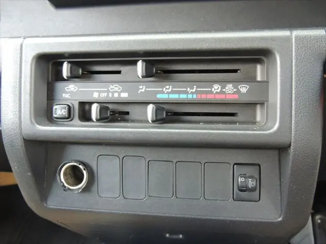 ダイハツ ハイゼットトラック EBD-S500P(2WD)の写真34