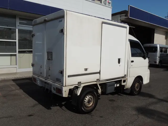 ダイハツ ハイゼットトラック EBD-S201P(2WD)の写真6