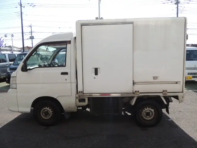 ダイハツ ハイゼットトラック EBD-S201P(2WD)の写真11