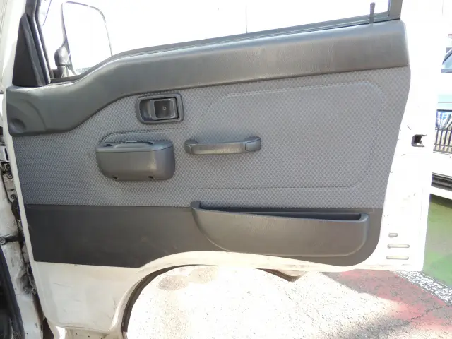 ダイハツ ハイゼットトラック EBD-S201P(2WD)の写真24