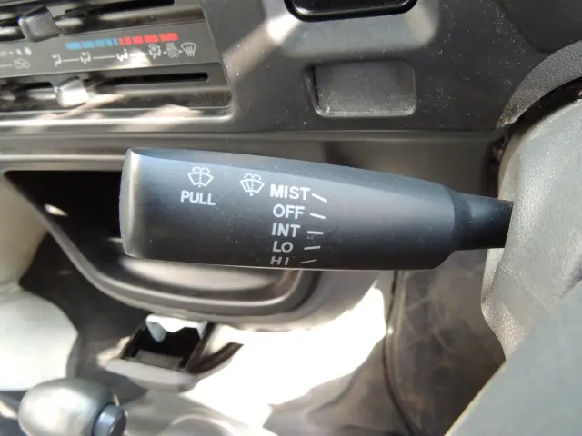ダイハツ ハイゼットトラック EBD-S201P(2WD)の写真28