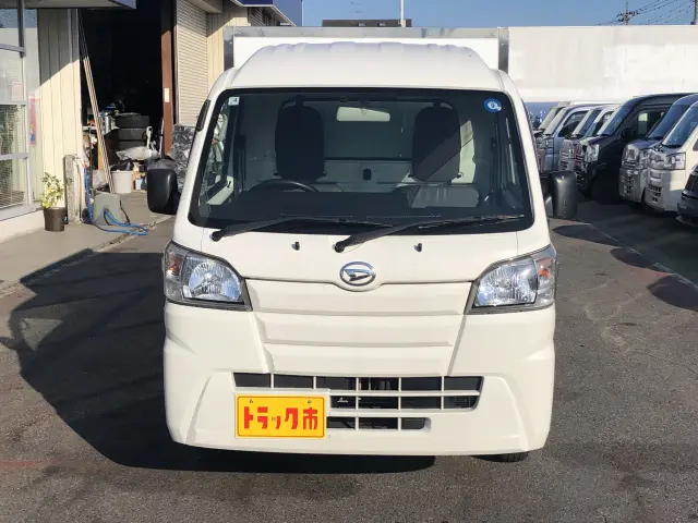 ダイハツ ハイゼットトラック EBD-S500P(2WD)の写真2